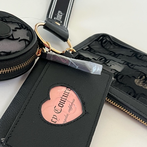 Juicy Couture Black Gelato On The Beach 3
Pouches & Wristlet Strap NWT - Picture 3 of 13